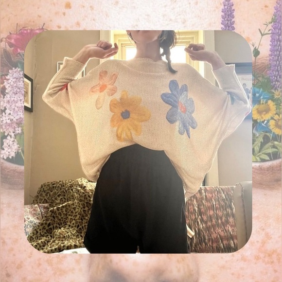 talk of the walk • white & gold metallic floral bat wing top - Picture 4 of 15